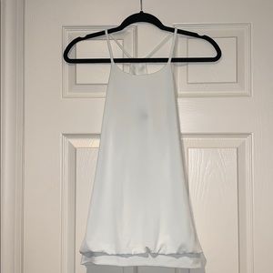 Sleek sexy high neck tank🍸